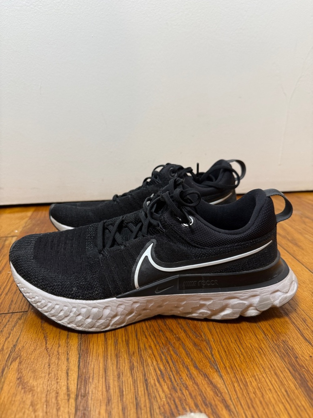 Nike Black and White Running Shoes - Women's Size 08